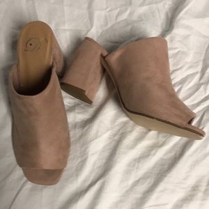 D Heart in D Brand Delicious/Carnival Shoes.